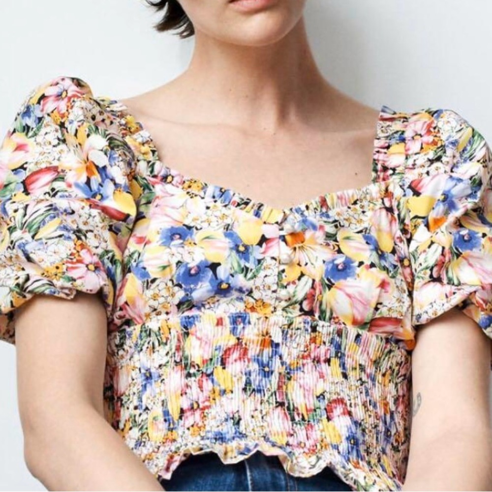NEW ZARA Puff Sleeve Floral Cropped Top